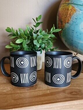 Pottery Barn Bongo Mug Set Of 2
